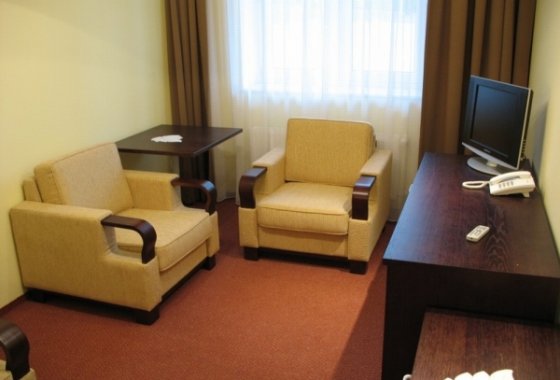hotel - Mickiewiczowskie Centrum Turystyczne w Żerkowie - Pokoje - zdjęcie 1