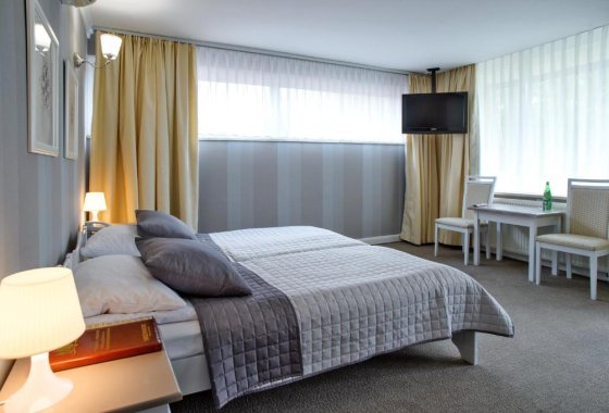 hotel *** - Hotel Niedźwiadek - Pokoje - zdjęcie 5