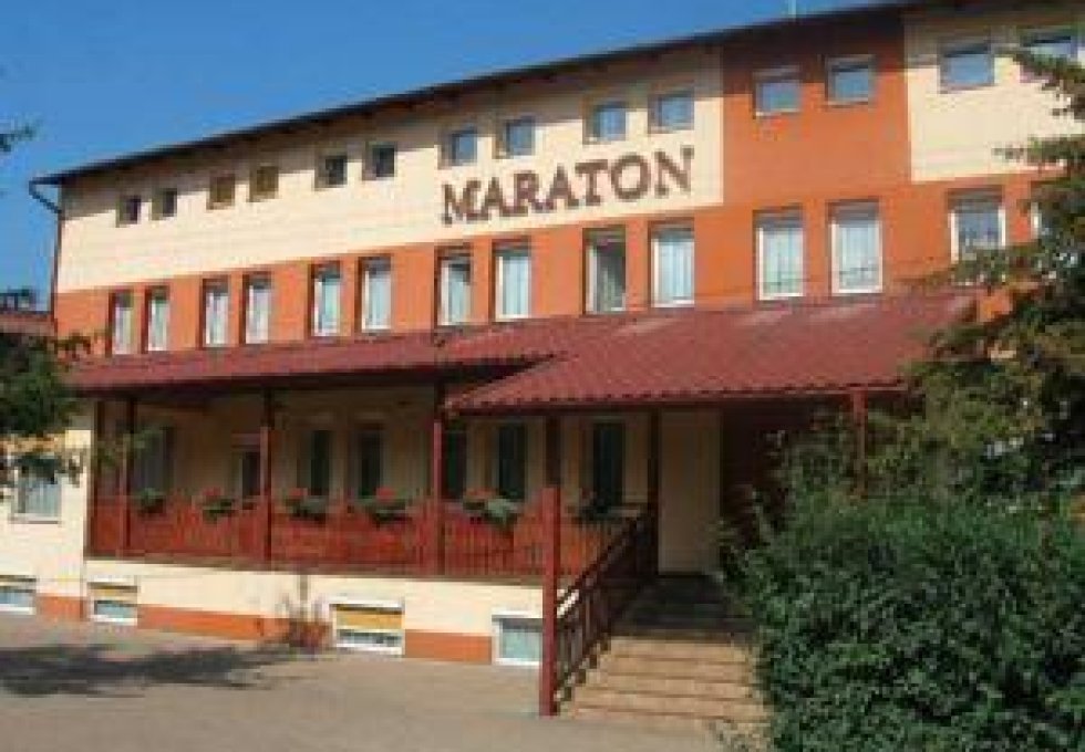 hotel - Ośrodek Sportowo Wypoczynkowy Maraton