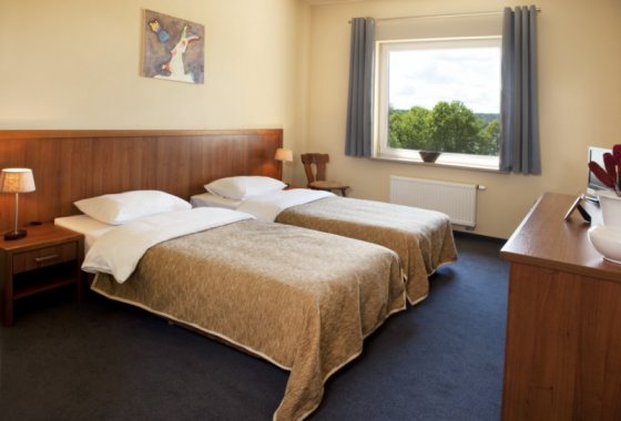 hotel *** - Hotel Kur - Pokoje - zdjęcie 1
