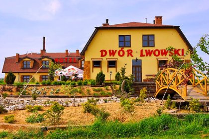hotel *** - Dwór Lwowski - zdjęcie 1